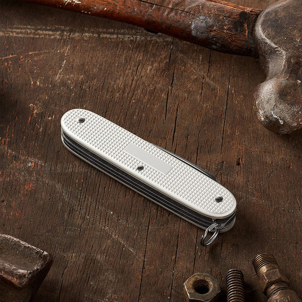 Victorinox farmer outlet knife