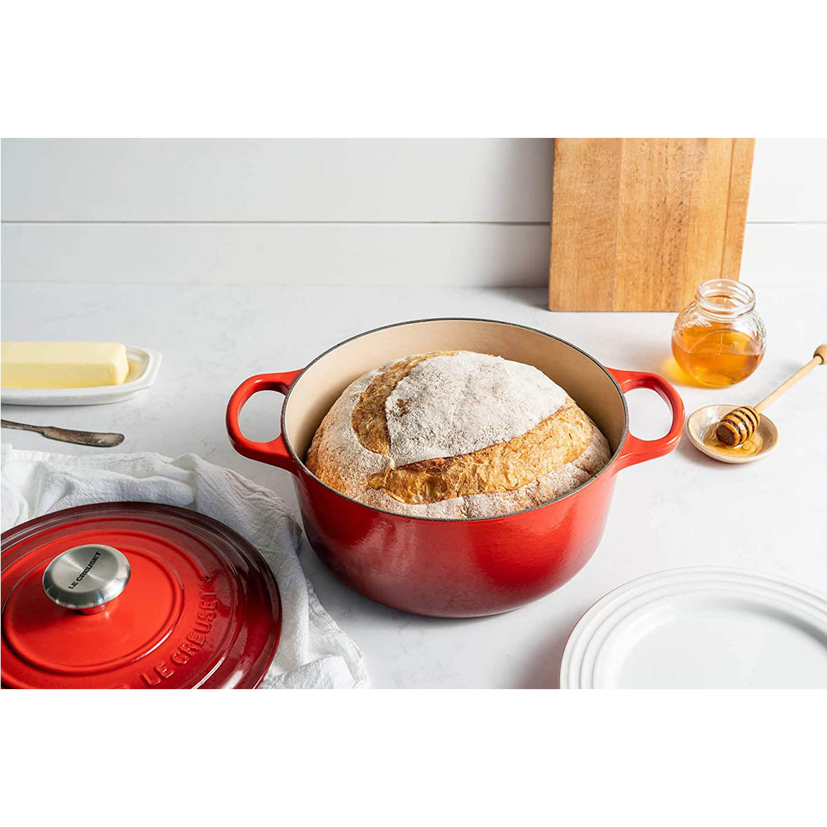 Le Creuset 3.5 qt. Signature Round Dutch Oven - Cerise